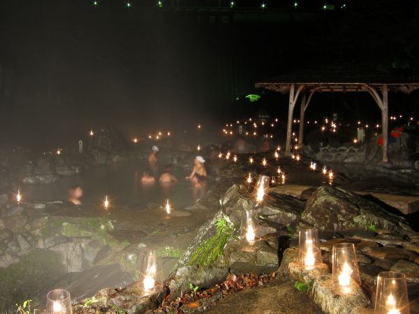 夜の温泉
